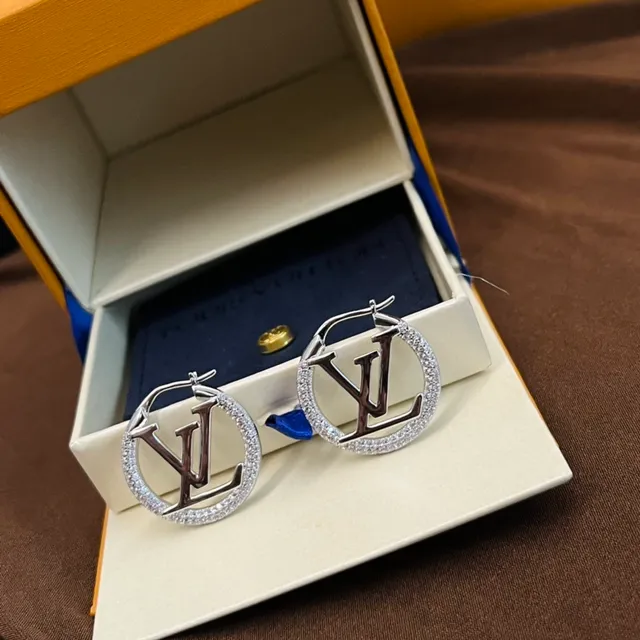Louis Vuitton LV Circle Pavé Hoop Earrings 5