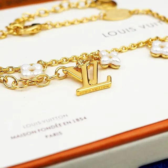 Bracelet Louis Vuitton LV Charme Fleur Chaîne Or Blanc Perles Charms 3