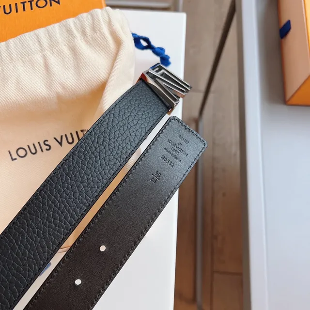 Louis Vuitton LV Initiales Black Pebbled Leather Belt 4