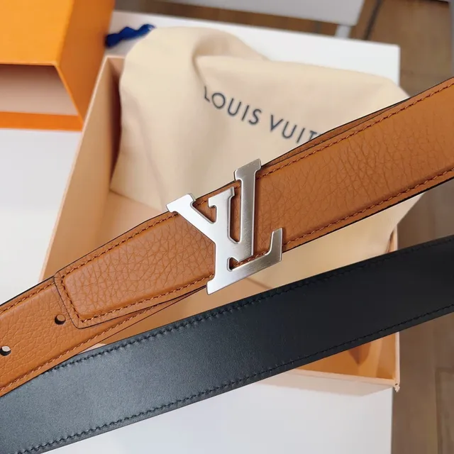 Louis Vuitton LV Initiales Interlocking Buckle Leather Belt 5