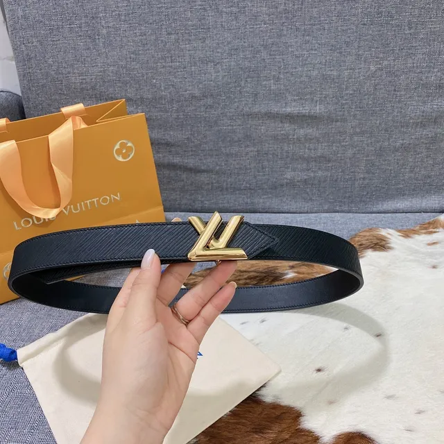 Louis Vuitton LV Initiales Navy Epi Leather Belt 2