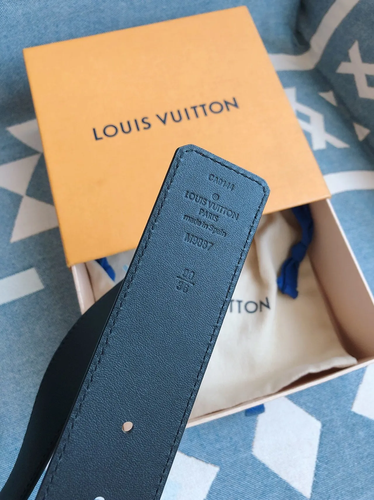 Louis Vuitton LV Initiales Reversible Leather Belt 2