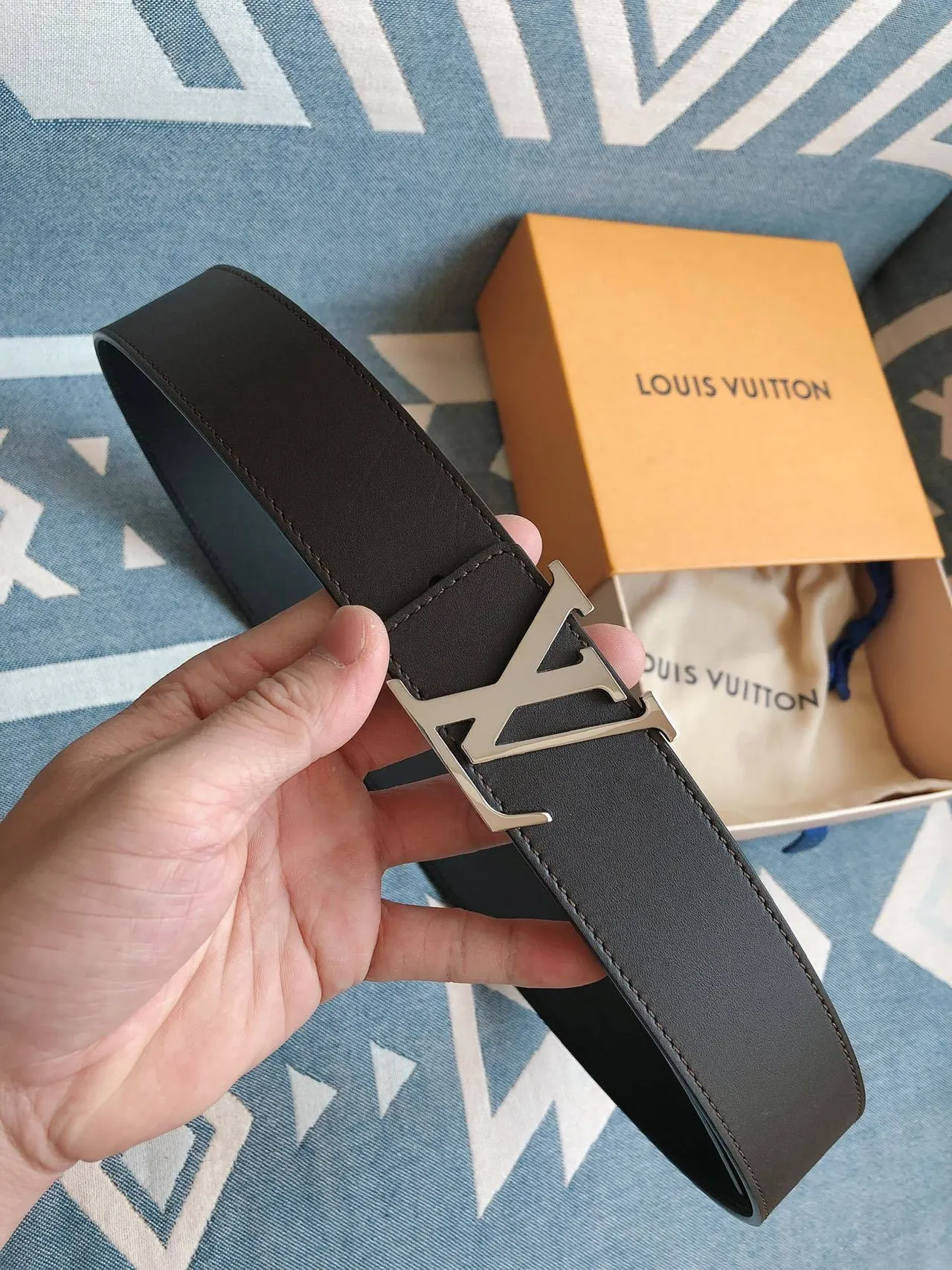Louis Vuitton LV Initiales Reversible Leather Belt 3