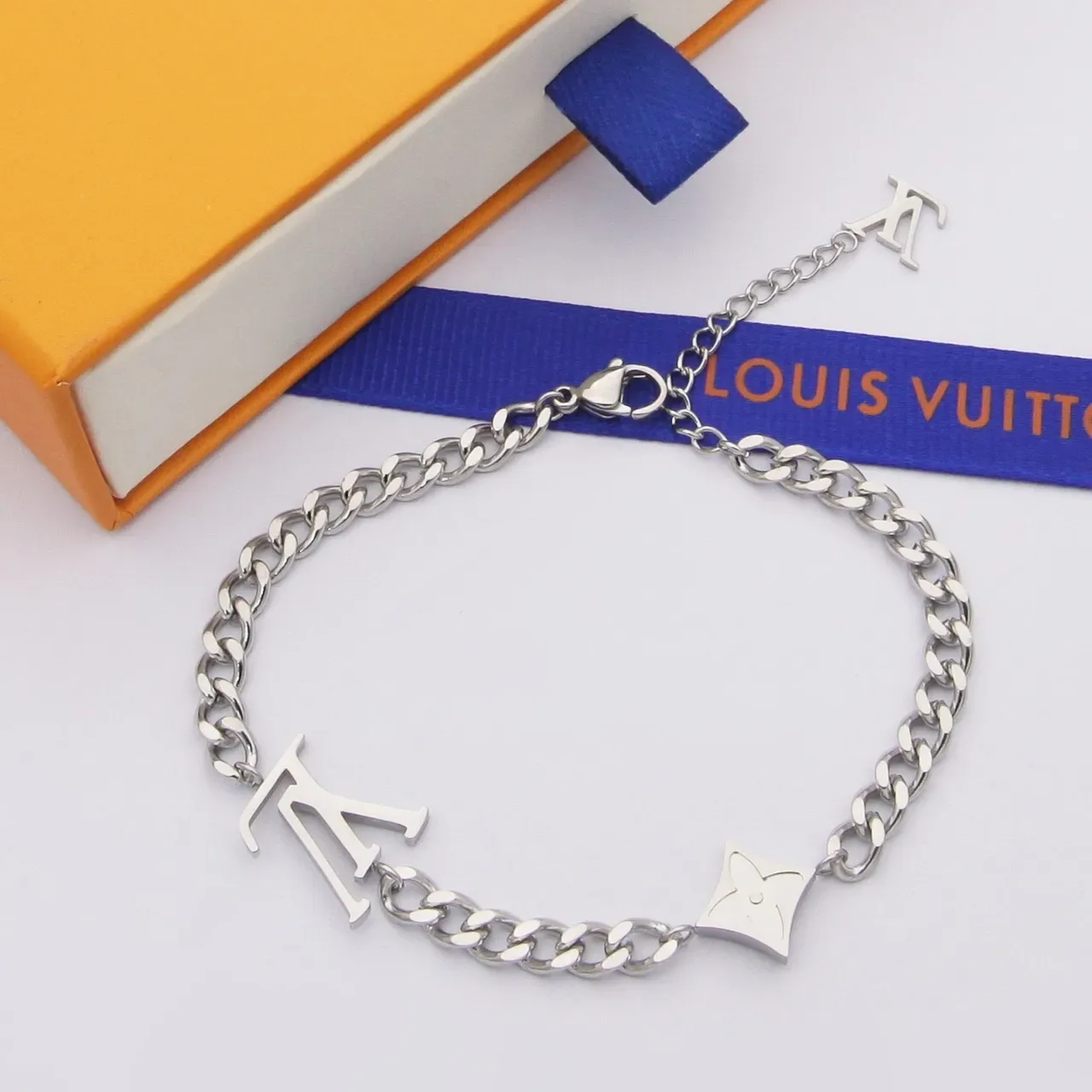 Louis Vuitton LV Instinct Silver-Tone Curb Chain Bracelet 2