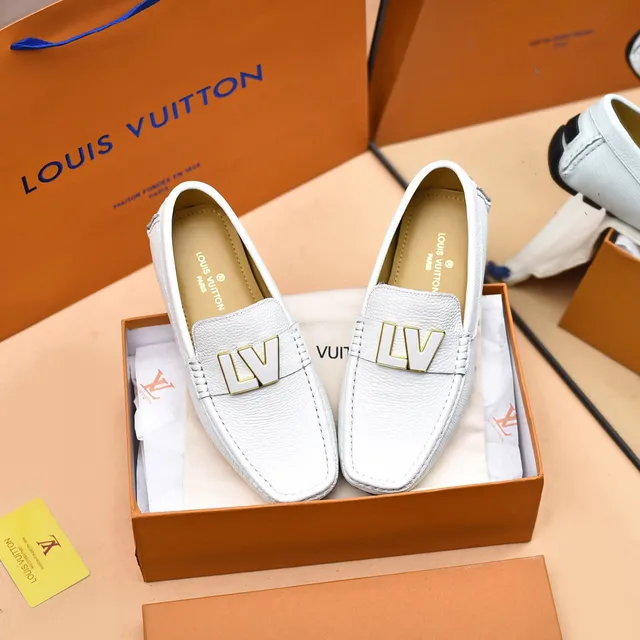 Louis Vuitton LV Loafer White Pebbled Leather Gold-Tone Logo Loafers 2