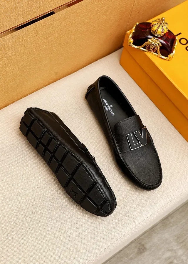 Louis Vuitton LV Logo Loafer Black Textured Leather Loafers 9