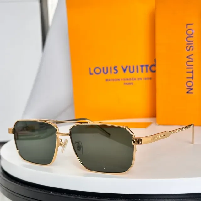 Louis Vuitton LV Rise Metal Square Sunglasses 4