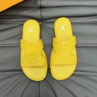 लुई विटन LV Slide पीला Monogram एम्बॉस्ड रबर स्लिपर्स