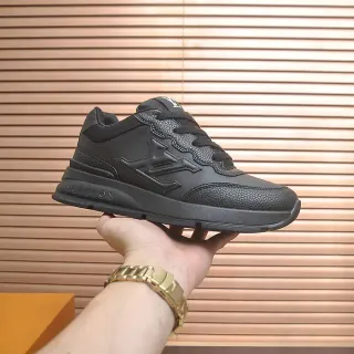 Louis Vuitton LV Trainer tênis lifestyle todo preto