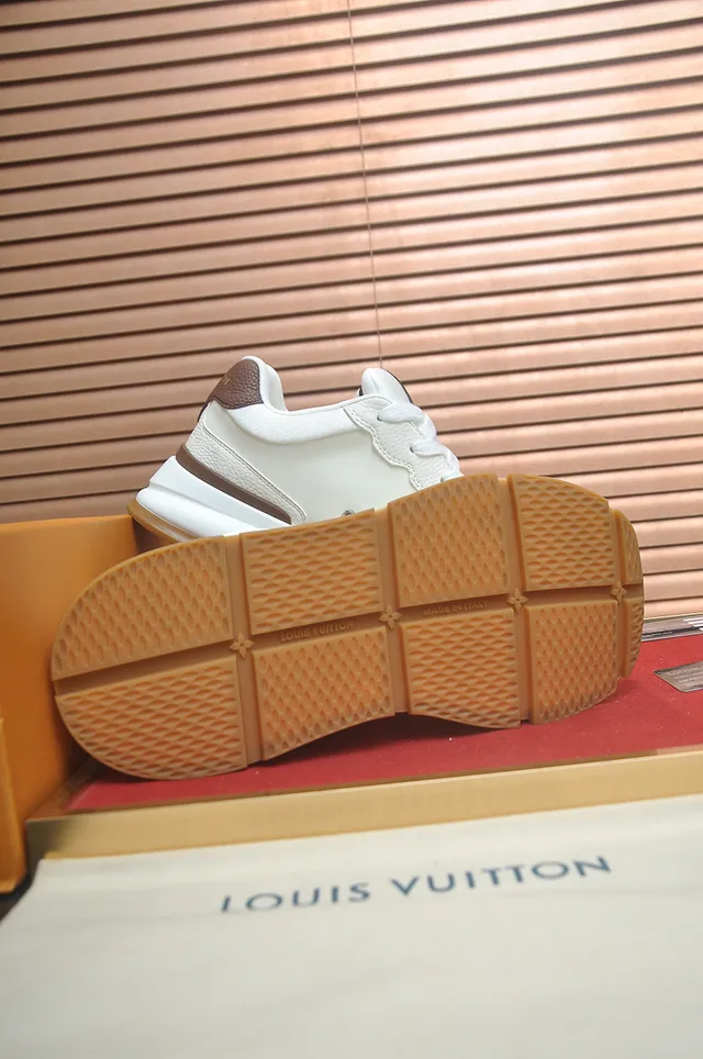 Louis Vuitton LV Trainer Beige Brown Monogrammed Upper Wave-Stitched Detailing Lifestyle Sneakers 3