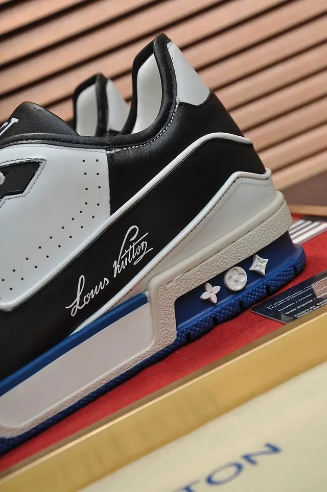 Louis Vuitton LV Trainer Black Blue Layered Leather And Synthetic Upper Cursive Signature Branding Lifestyle Sneakers 2