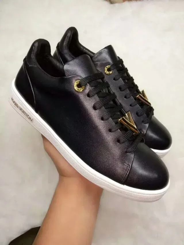 Louis Vuitton LV Trainer Black Gold Smooth Leather Inverted-V Hardware Lifestyle Sneakers 3
