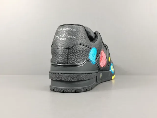 Louis Vuitton LV Trainer Sneakers Lifestyle Noires avec Appliqué Graphique 14