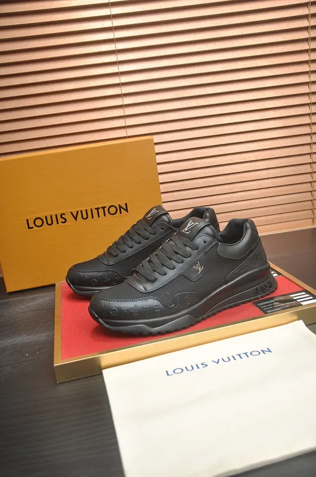 Louis Vuitton LV Trainer কালো মোনোগ্রামড রাবার সোল মিশ্রিত মেশ এবং লেদার আপার লাইফস্টাইল স্নিকার 4
