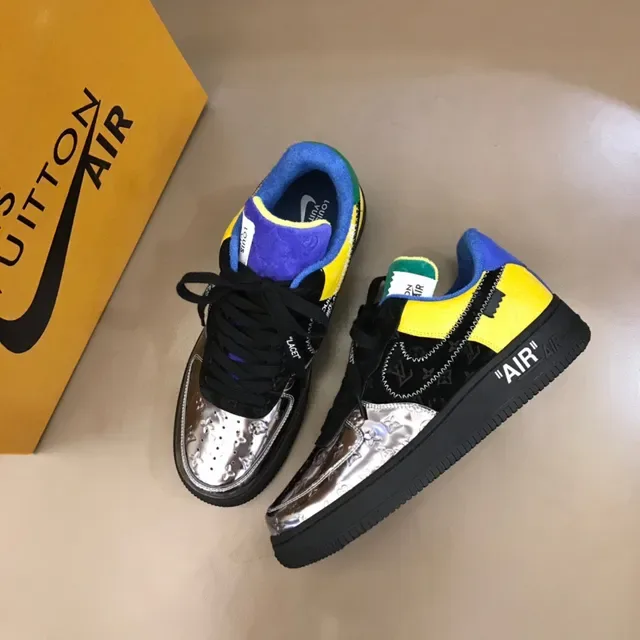 Louis Vuitton LV Trainer Zapatillas Lifestyle Negras Multicolor Metálicas Perforadas en la Punta de Ante Etiqueta del Talón 9
