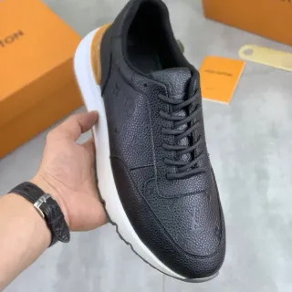 Louis Vuitton LV Trainer Negro Blanco Embossed Monogram Cuero Suela Plataforma Gruesa Zapatillas Lifestyle