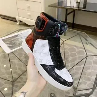 Louis Vuitton LV Trainer Negro Blanco Alto Monograma Lona Estilo de Vida Sneakers