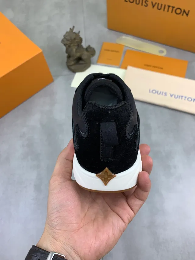 Louis Vuitton LV Trainer Black White Low-Top Mixed-Material Lifestyle Sneakers 3