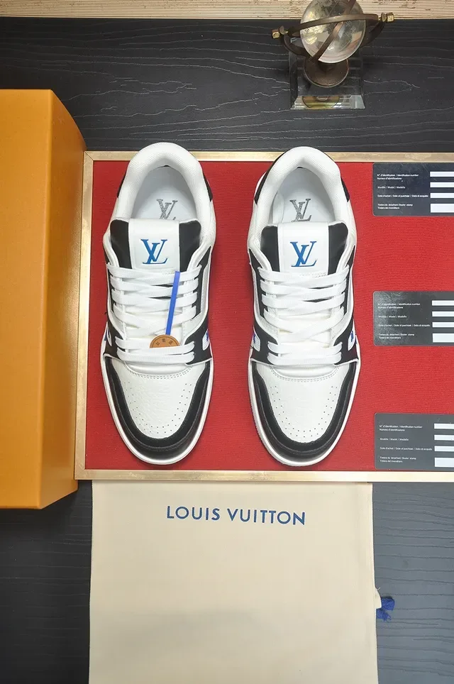 Louis Vuitton LV Trainer White Blue Layered Leather Upper Sculpted Midsole Lifestyle Sneakers 5