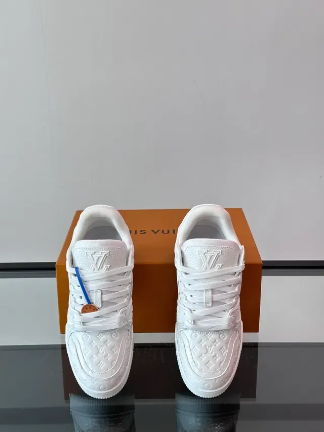 Louis Vuitton LV Trainer White Blue Monogram-Embossed Leather Structured Layered Midsole Lifestyle Sneakers 4