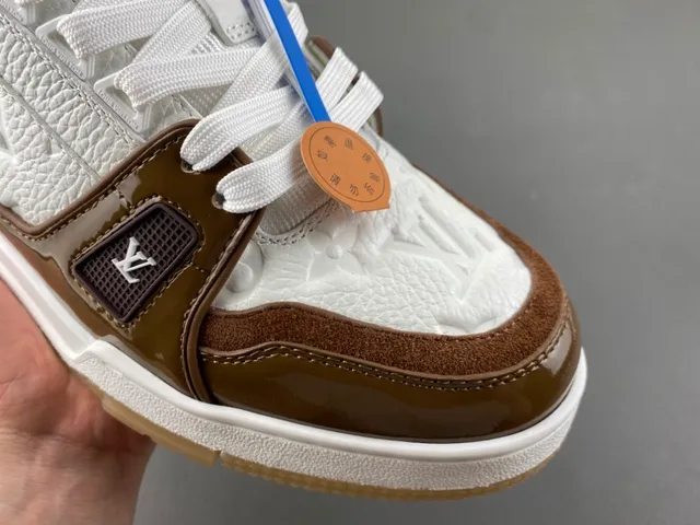 Louis Vuitton LV Trainer White Brown Monogram Leather Glossy Patent Overlays Lifestyle Sneakers 2