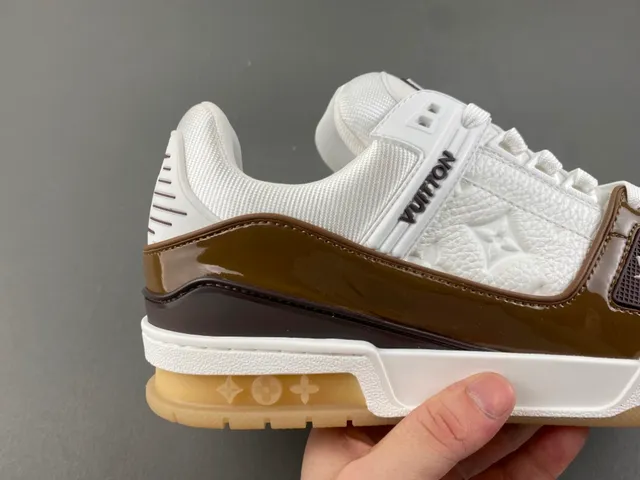 Louis Vuitton LV Trainer White Brown Monogram Leather Glossy Patent Overlays Lifestyle Sneakers 3