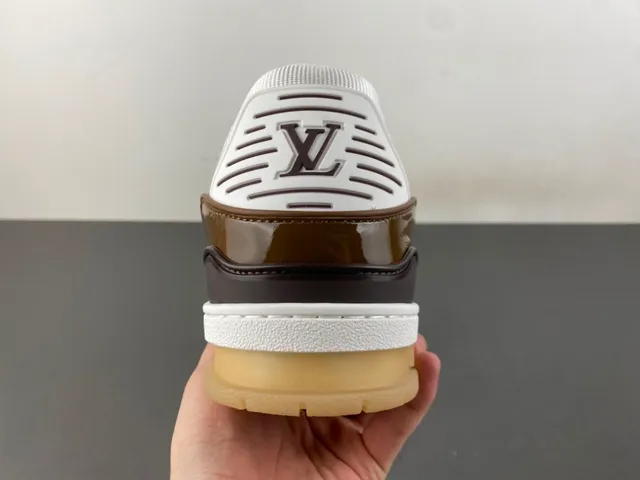 Louis Vuitton LV Trainer White Brown Monogram Leather Glossy Patent Overlays Lifestyle Sneakers 4