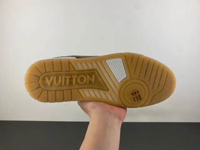 Louis Vuitton LV Trainer White Brown Monogram Leather Glossy Patent Overlays Lifestyle Sneakers 9