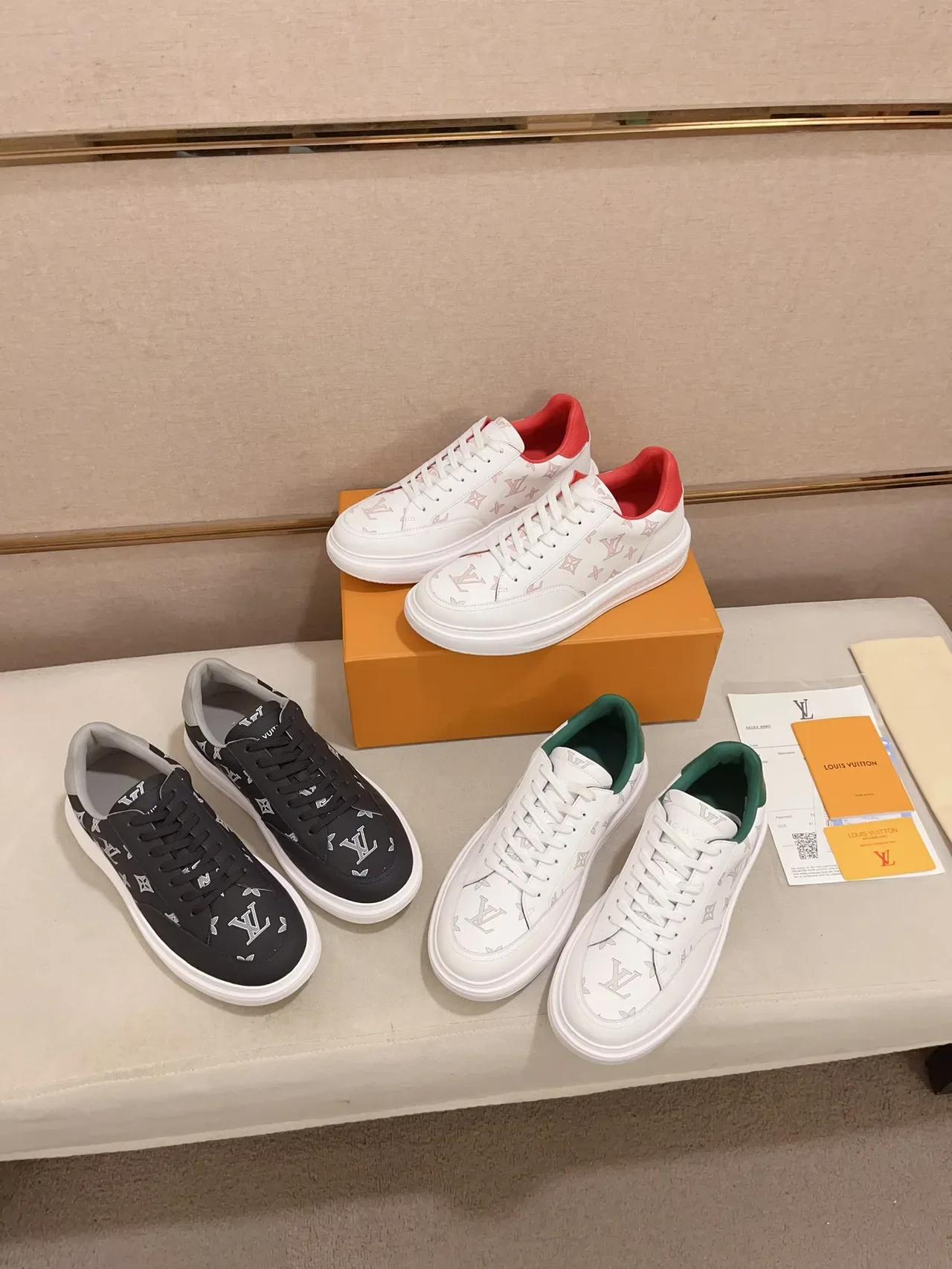 Louis Vuitton LV Trainer Chaussures Lifestyle Blancs et Rouges Imprimé Monogram Cuir Semelle de Plateforme 2