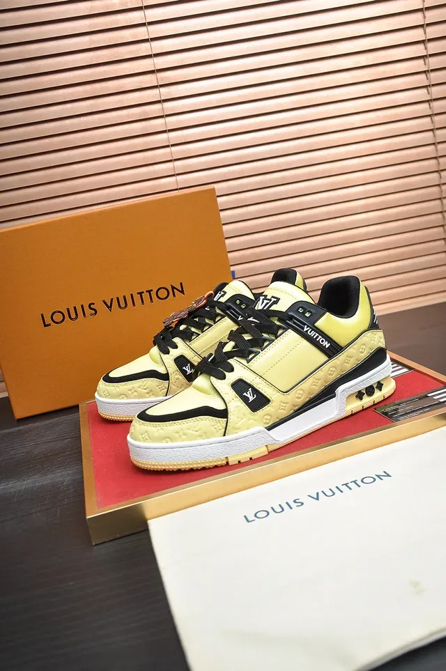 Louis Vuitton LV Trainer Jaune Noir Monogram Cuir Semelle multicouche Sneakers lifestyle 4