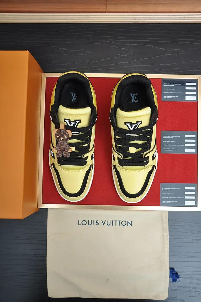 Louis Vuitton LV Trainer Jaune Noir Monogram Cuir Semelle multicouche Sneakers lifestyle 5