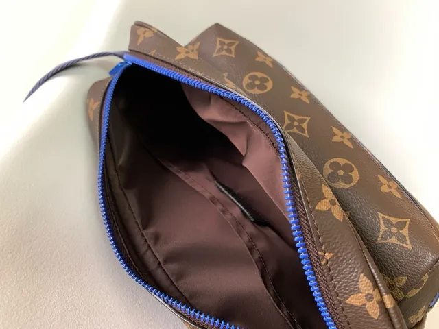 Louis Vuitton Maille Brown Blue Monogram Canvas Horizontal Zip Pocket Messenger Bag 2