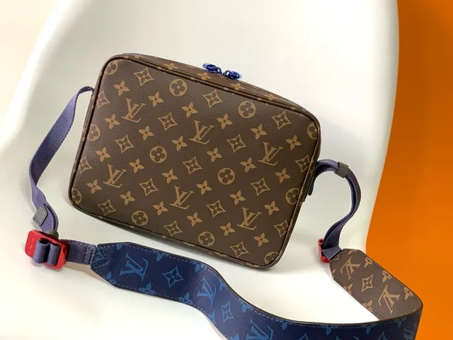 Louis Vuitton Maille Brown Blue Monogram Canvas Horizontal Zip Pocket Messenger Bag 6