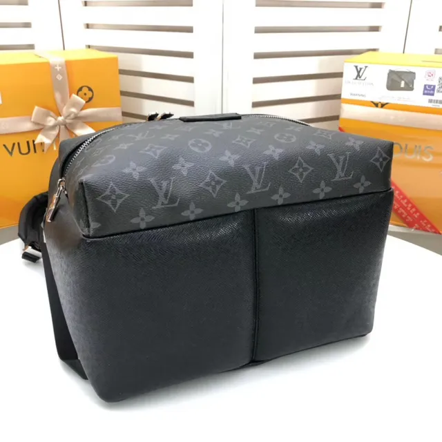 Louis Vuitton Monogram lona revestida y cuero negro mochila casual de dos compartimentos 7