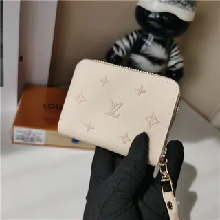 Louis Vuitton Monogram Empreinte Beige Embossed fermeture éclair sur tout le tour petite bourse 4