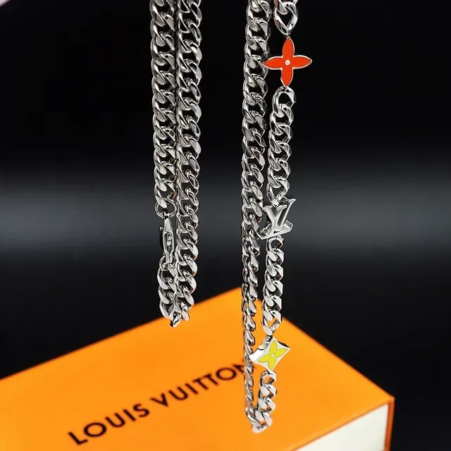 Louis Vuitton Monogram Flower Enamel Charm Curb Chain Necklace 3