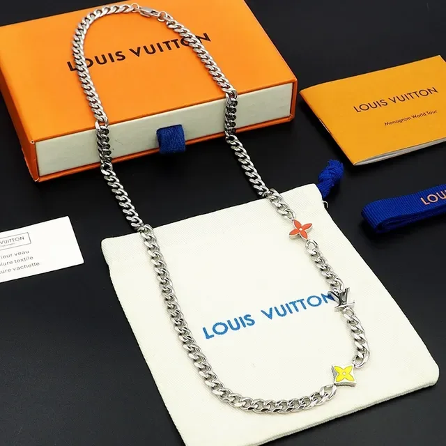 Louis Vuitton Monogram Flower Enamel Charm Curb Chain Necklace 6