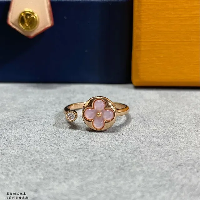 Louis Vuitton Monogram Flower Gold Pink Bague Florale à Quatre Pétales 3