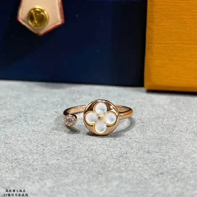 Louis Vuitton Monogram Flower Gold Pink Bague Florale à Quatre Pétales 4
