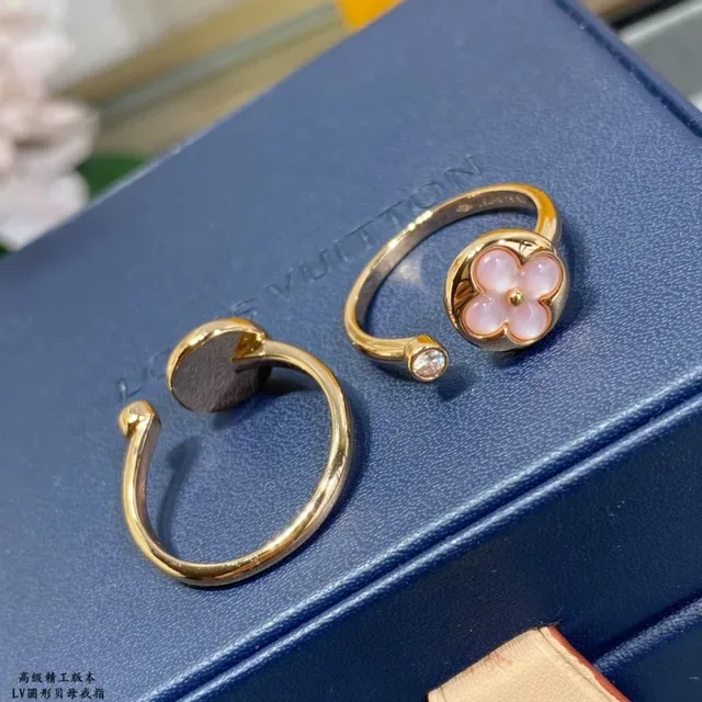 Louis Vuitton Monogram Flower Gold Pink Bague Florale à Quatre Pétales 5