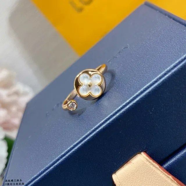 Louis Vuitton Monogram Flower Gold Pink Bague Florale à Quatre Pétales 7