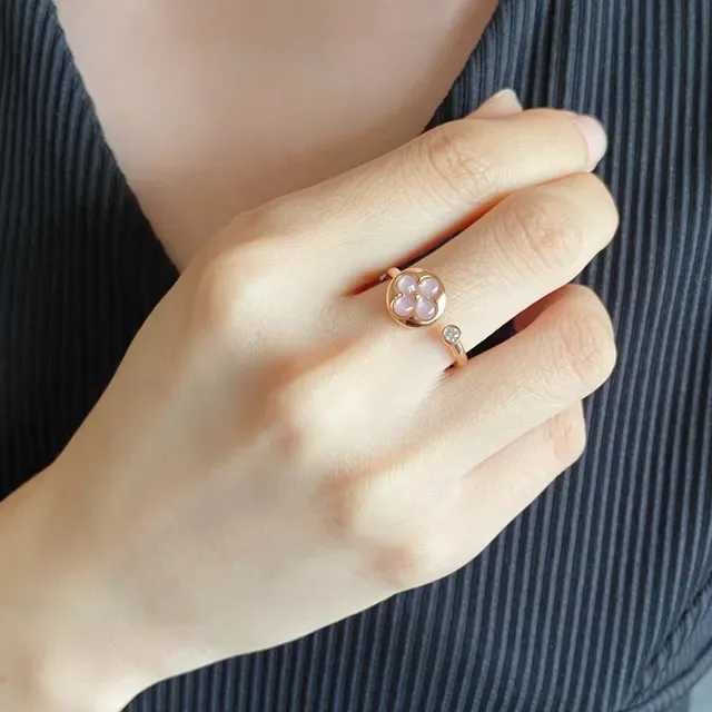 Louis Vuitton Monogram Flower Gold Pink Bague Florale à Quatre Pétales 8