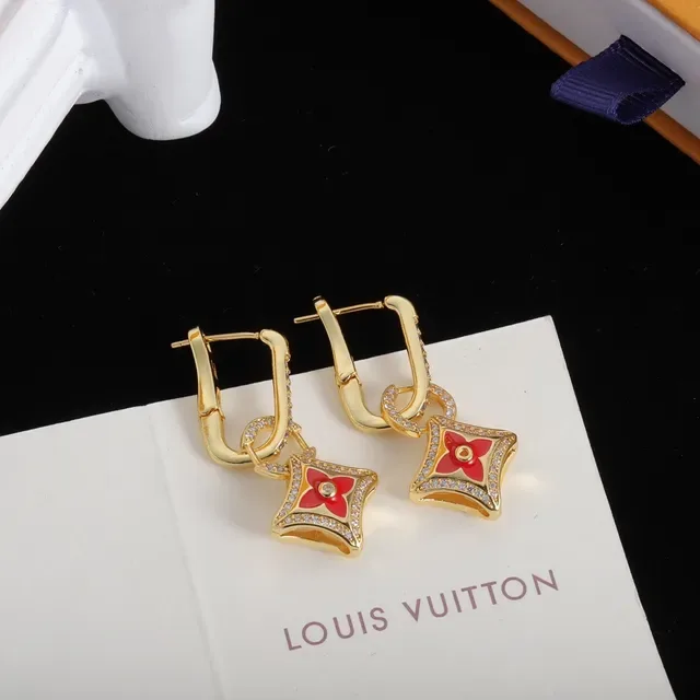 Louis Vuitton Monogram Flower Gold Red Chain Enamel Quatrefoil Pendants Necklace 3