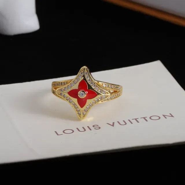 Louis Vuitton Monogram Flower Gold Red Chain Enamel Quatrefoil Pendants Necklace 4