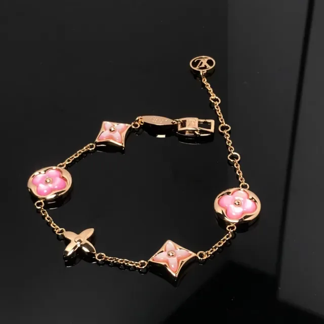 Louis Vuitton Monogram Flower Pink Enamel Gold-Tone Chain Bracelet 4