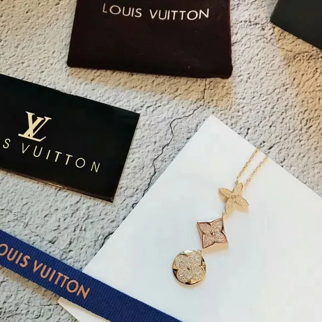 Louis Vuitton Monogram Flower Three-Pendant Pavé Crystal Necklace 8