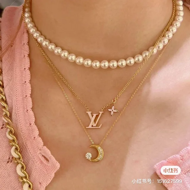 Louis Vuitton Monogram Jewelry Gold Pink Chain Enameled Pendant Necklace 8