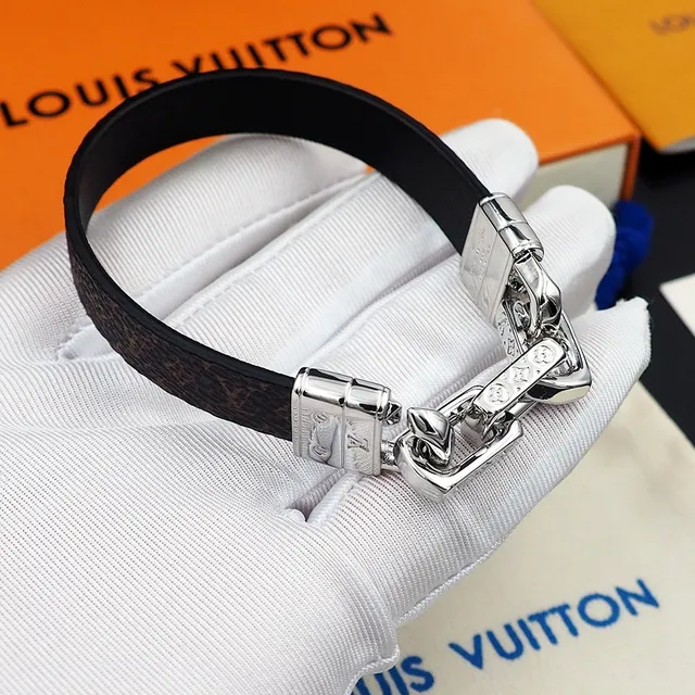 Louis Vuitton Monogram Leather and Silver-Tone Chain Bracelet 3