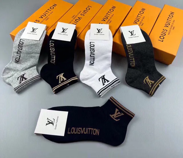 Louis Vuitton Monogram Logo Ankle Socks 6