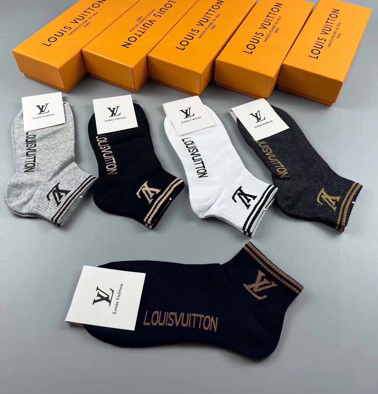 Louis Vuitton Monogram Logo Ankle Socks 7
